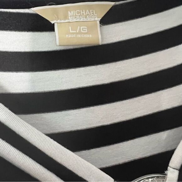 Michael Michael Kors Black & White Stripe Logo Ring Accent Long Sleeve Top - Picture 4 of 5